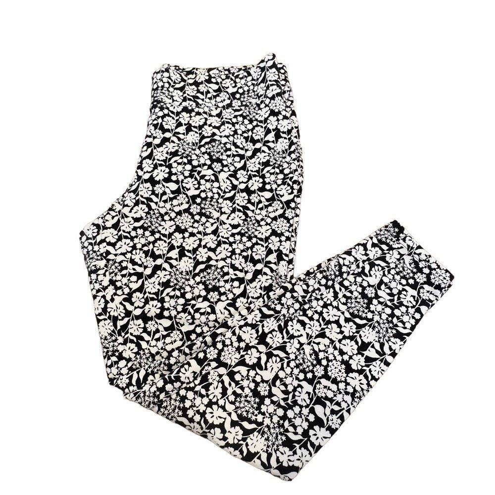 LANDS’ END Black & White Floral Leggings - L